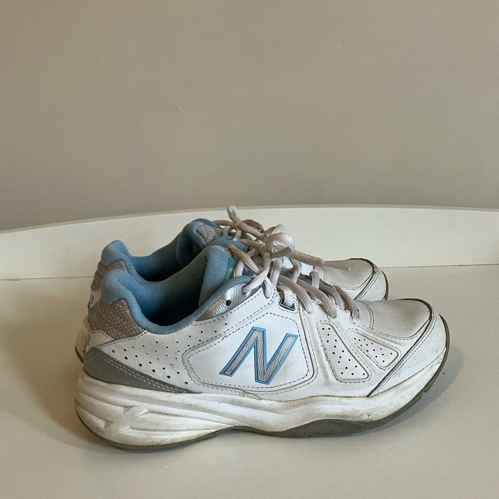 New Balance White and Blue Sneakers Size 8